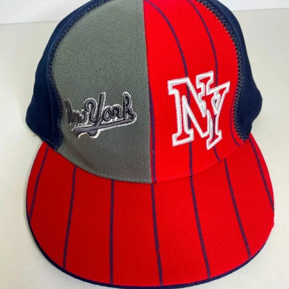 NWT New York Yankees Baseball Cap | Size L/XL - Picture 1 of 4